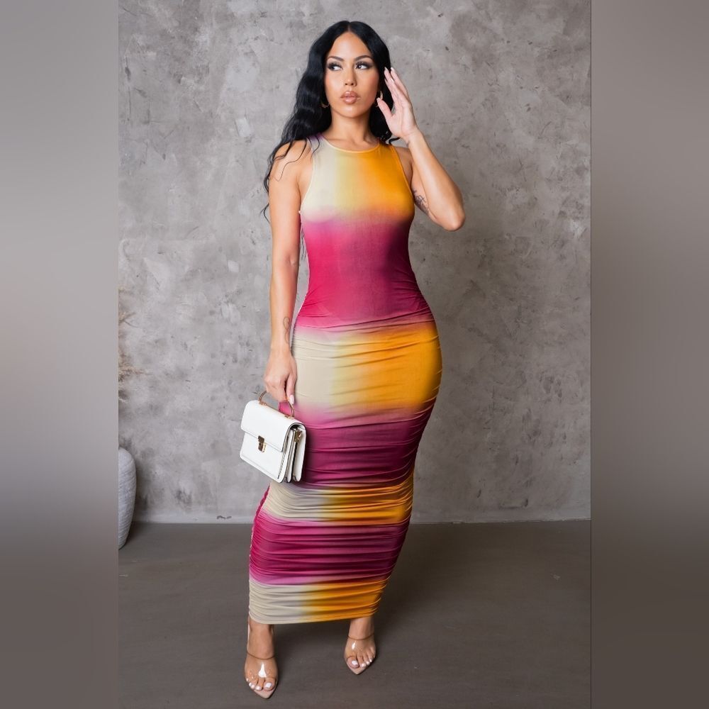 Gradient Colorblock Ruched Midi Dress - Picture 1 of 2